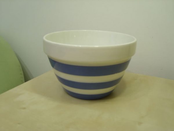 A TG Green Blue and White Cornishware Bowl